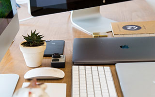 攀上高枝！比亚迪重金赞助曼城，网友调侃：王钰栋有望踢欧冠